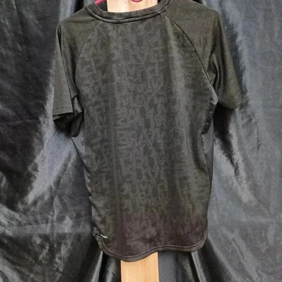 Puma Black Short Sleeve Tee - Picture 3 of 7